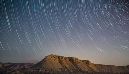 爱游戏在线-鲁能中后卫因红牌停赛一场，球队头疼