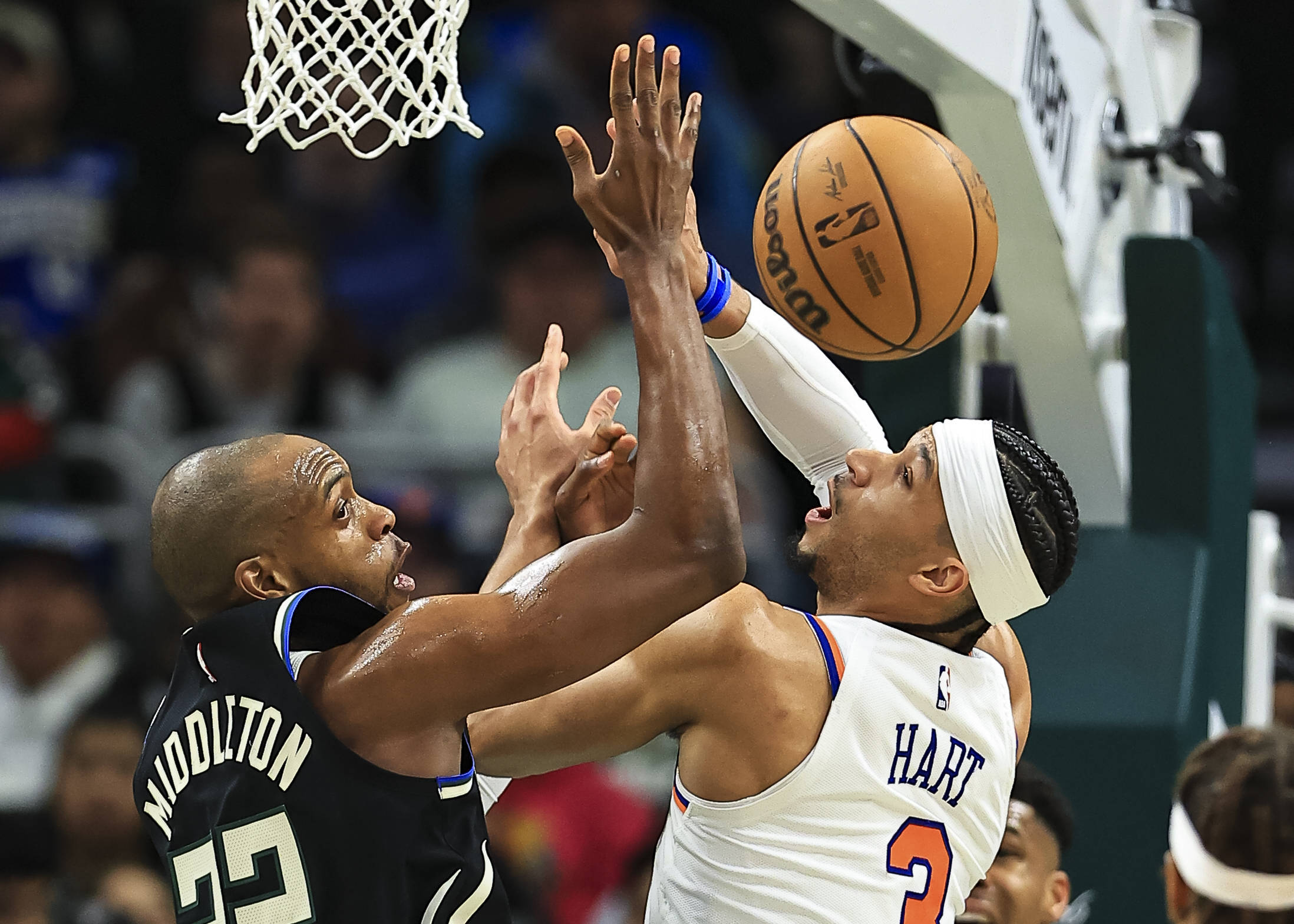 NBA常规赛筹备中，球星战术训练加大的简单介绍