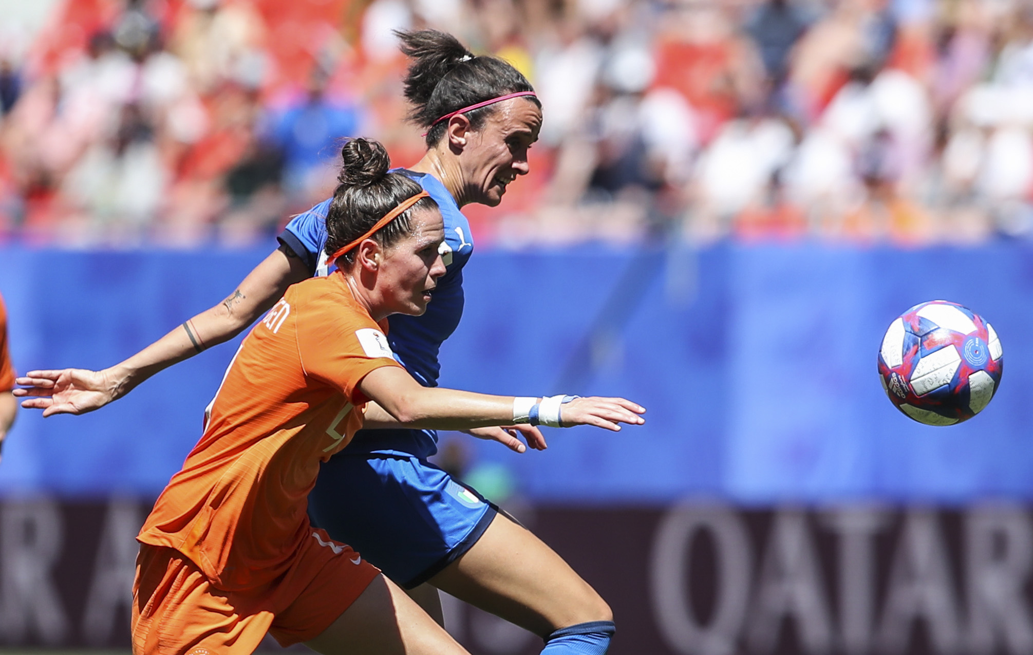 爱游戏体育-瓦朗谢纳主场击败梅斯，保持不败战绩