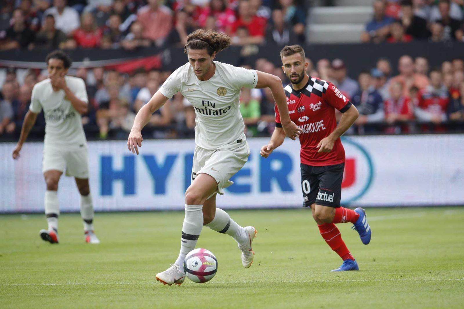 爱游戏下载-关于甘冈客场不敌波尔多，法甲积分榜排名不降反升的信息