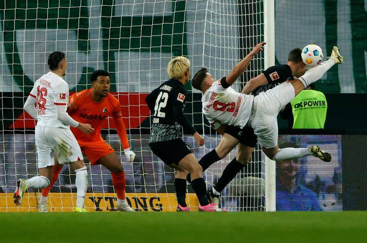 弗赖堡队在客场表现出色，连续击败对手的简单介绍