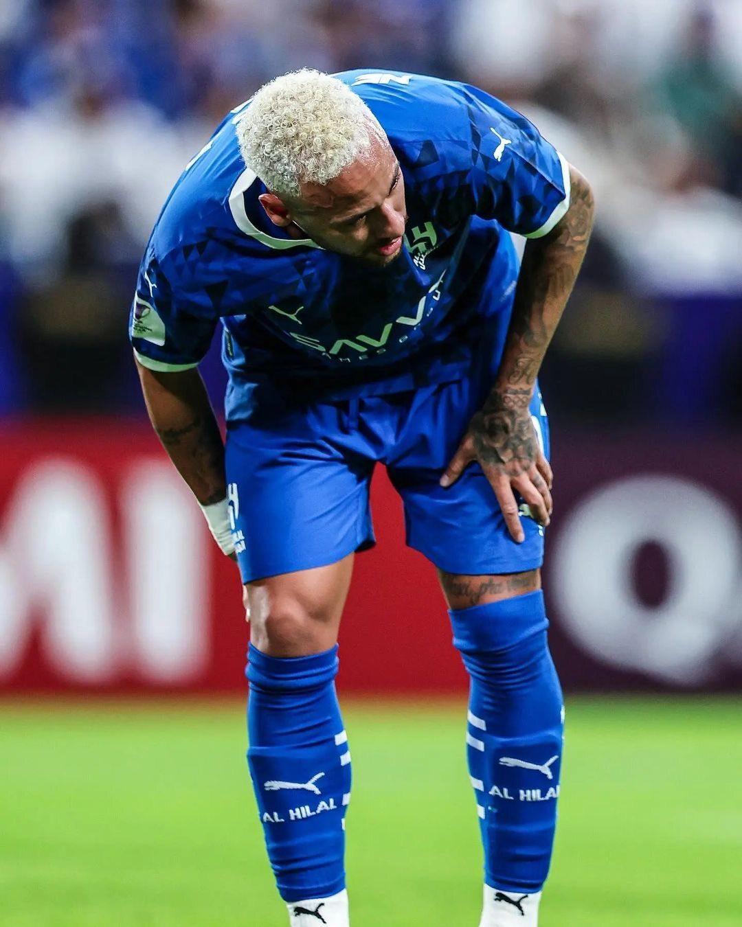 爱游戏体育-阿森纳绝杀巴黎，内马尔惊艳世界